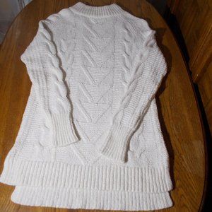 Mock Neck White Cable Knit Sweater Size SP EUC